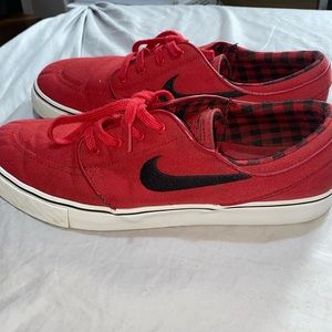 Nike Janoski skateboard shoes